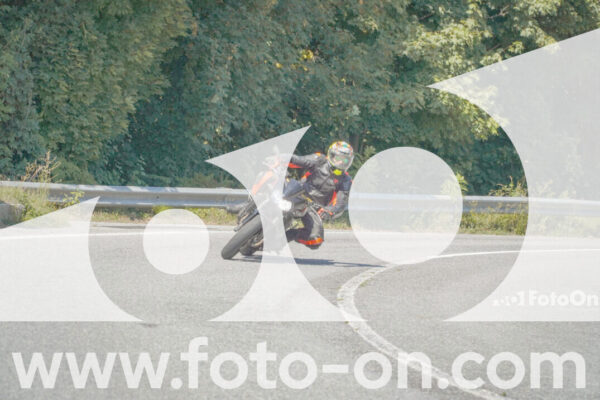 <h1 class="product-title">thumb_FF100137</h1>