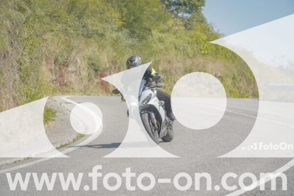 <h1 class="product-title">thumb_FF100234</h1>