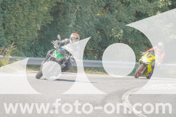 <h1 class="product-title">thumb_FF100240</h1>