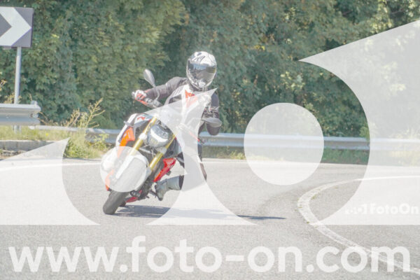<h1 class="product-title">thumb_FF100286</h1>