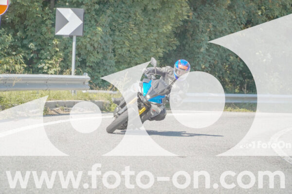 <h1 class="product-title">thumb_FF100287</h1>