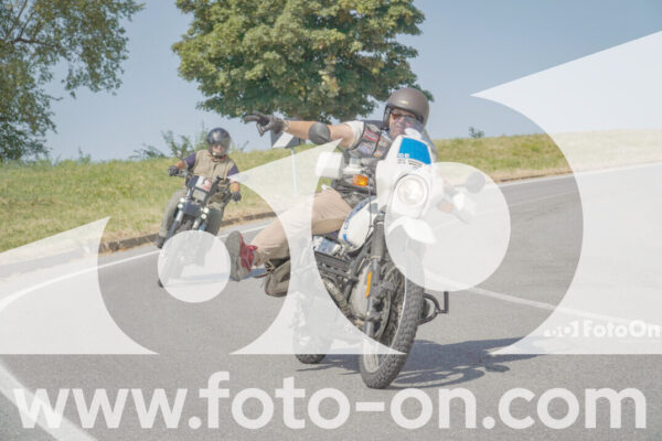 <h1 class="product-title">thumb_FF100372</h1>