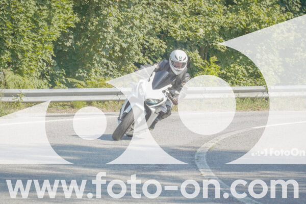 <h1 class="product-title">thumb_FF101861</h1>