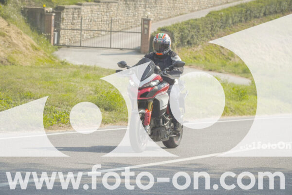<h1 class="product-title">thumb_FF102305</h1>