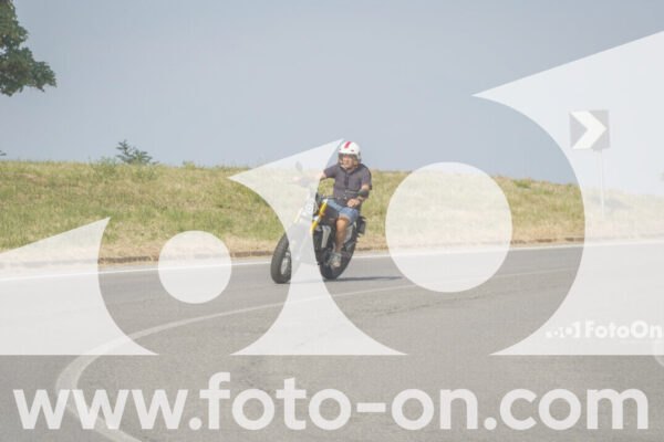 <h1 class="product-title">thumb_FF102314</h1>