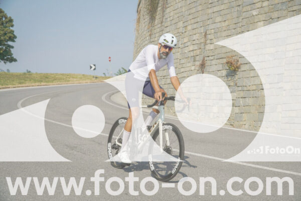 <h1 class="product-title">thumb_FF102323</h1>
