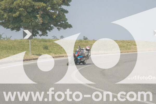 <h1 class="product-title">thumb_FF102330</h1>