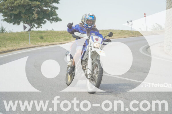 <h1 class="product-title">thumb_FF102487</h1>