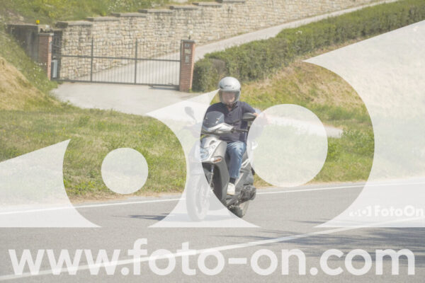 <h1 class="product-title">thumb_FF102488</h1>