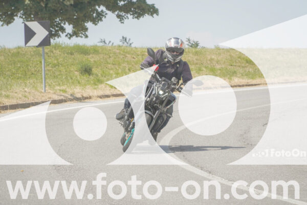 <h1 class="product-title">thumb_FF102495</h1>