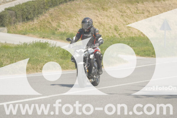 <h1 class="product-title">thumb_FF102523</h1>