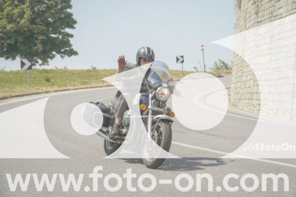 <h1 class="product-title">thumb_FF102530</h1>