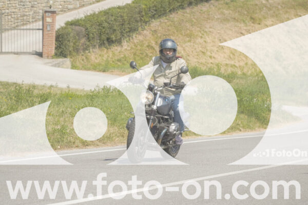 <h1 class="product-title">thumb_FF102537</h1>