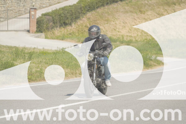 <h1 class="product-title">thumb_FF102548</h1>