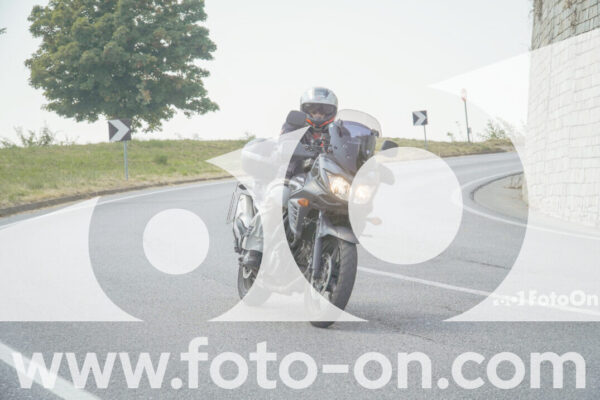 <h1 class="product-title">thumb_FF102567</h1>