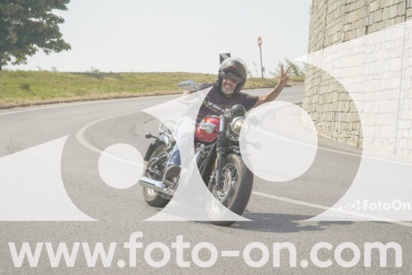 <h1 class="product-title">thumb_FF102602</h1>