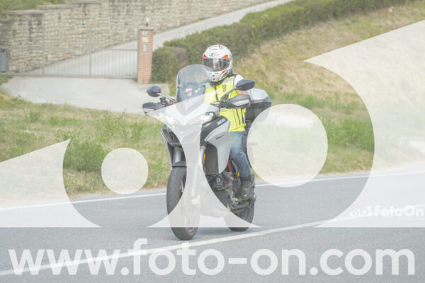 <h1 class="product-title">thumb_FF102612</h1>