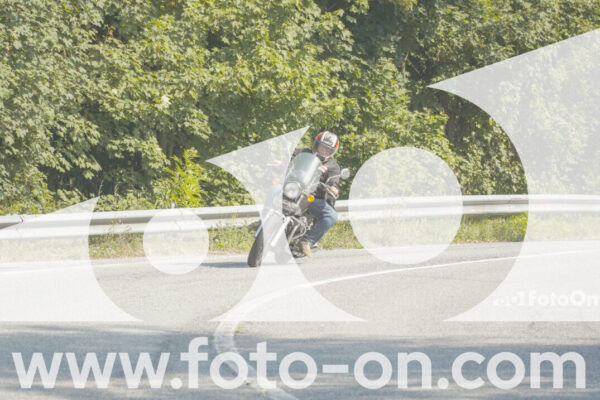 <h1 class="product-title">thumb_FF102659</h1>