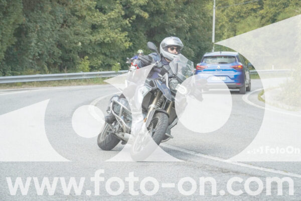 <h1 class="product-title">thumb_FF103822</h1>