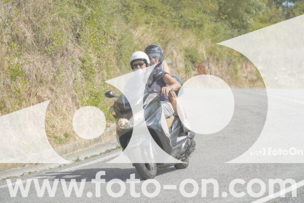 <h1 class="product-title">thumb_FF103873</h1>