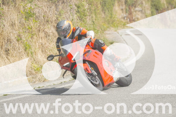<h1 class="product-title">thumb_FF103896</h1>