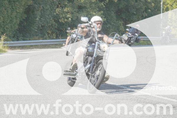 <h1 class="product-title">thumb_FF103921</h1>