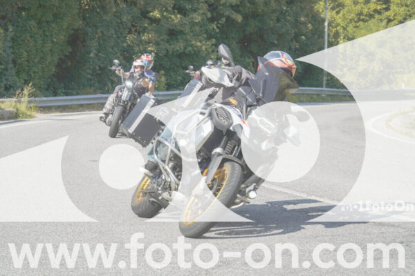 <h1 class="product-title">thumb_FF103923</h1>
