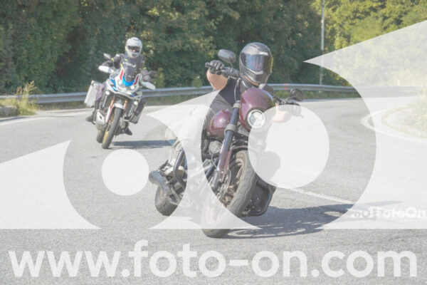 <h1 class="product-title">thumb_FF103926</h1>