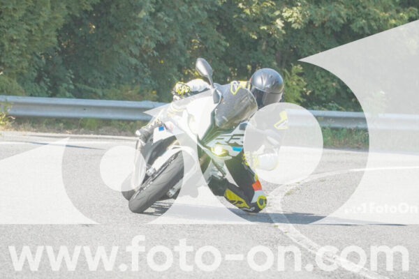 <h1 class="product-title">thumb_FF103967</h1>