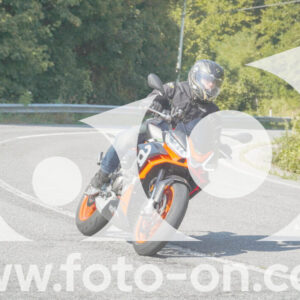 thumb_FF103976