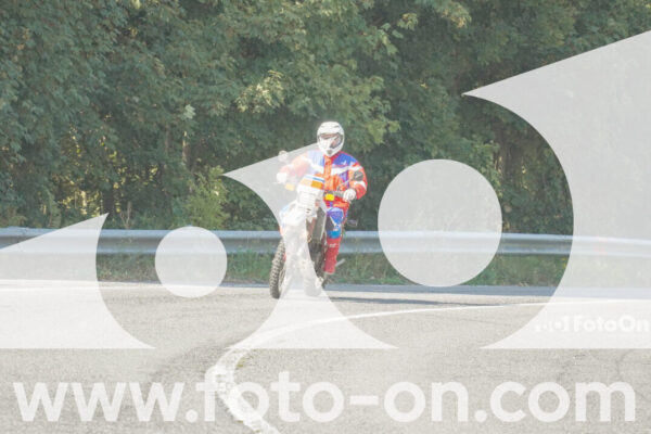 <h1 class="product-title">thumb_FF104006</h1>