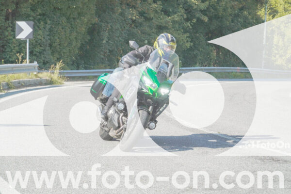 <h1 class="product-title">thumb_FF104009</h1>