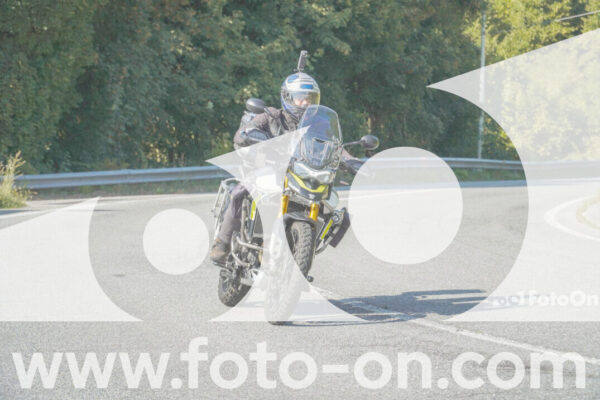 <h1 class="product-title">thumb_FF104011</h1>