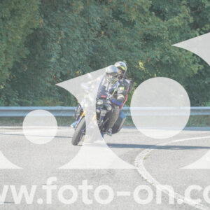 thumb_FF104070