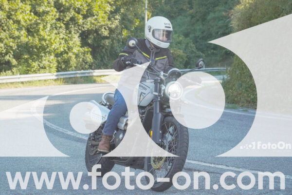 <h1 class="product-title">thumb_FF104089</h1>