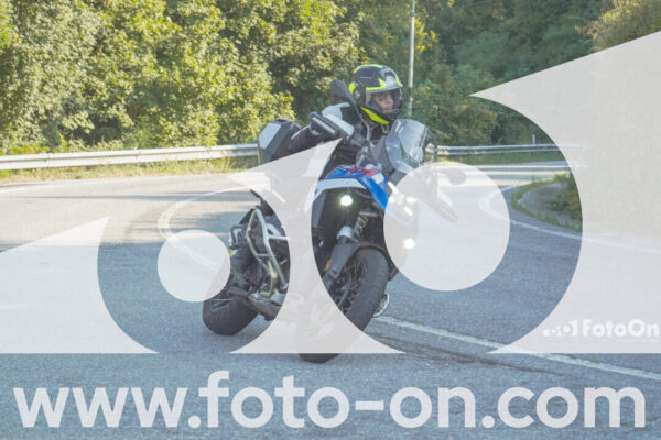 <h1 class="product-title">thumb_FF104098</h1>
