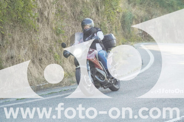 <h1 class="product-title">thumb_FF104102</h1>