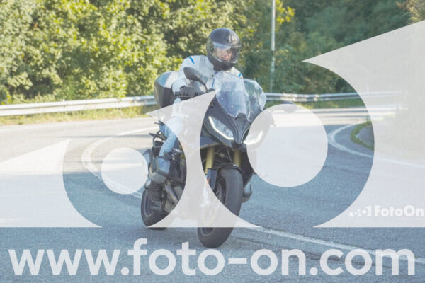 <h1 class="product-title">thumb_FF104111</h1>