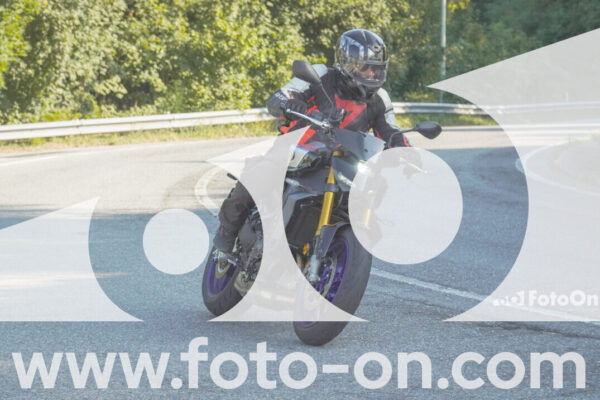 <h1 class="product-title">thumb_FF104113</h1>
