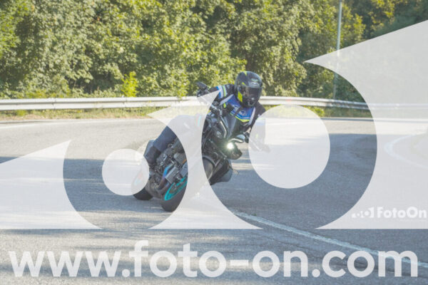 <h1 class="product-title">thumb_FF104133</h1>