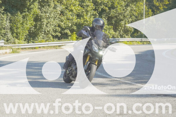 <h1 class="product-title">thumb_FF104172</h1>