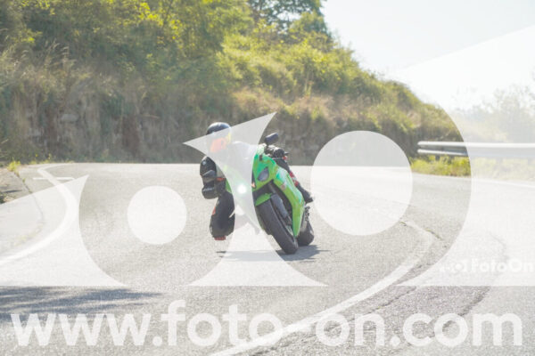 <h1 class="product-title">thumb_FF104231</h1>
