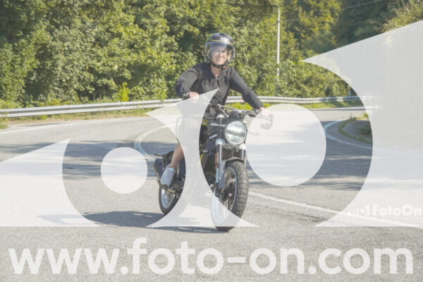 <h1 class="product-title">thumb_FF104264</h1>