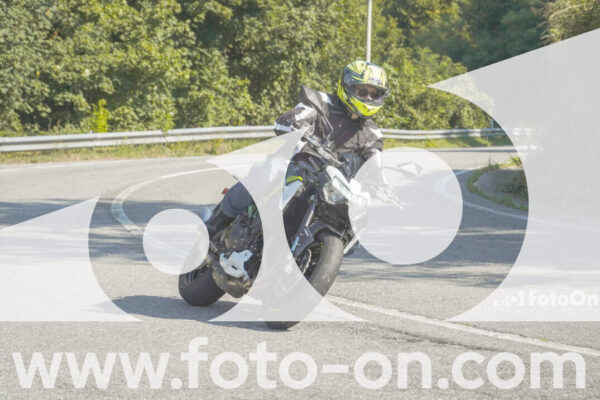 <h1 class="product-title">thumb_FF104269</h1>