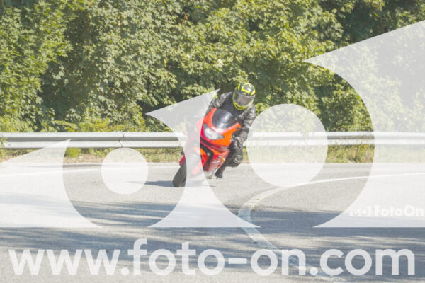 <h1 class="product-title">thumb_FF104284</h1>