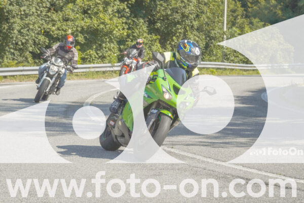 <h1 class="product-title">thumb_FF104297</h1>
