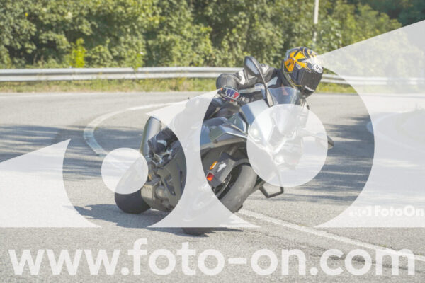 <h1 class="product-title">thumb_FF104309</h1>