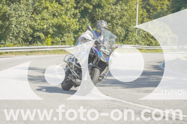 <h1 class="product-title">thumb_FF104338</h1>