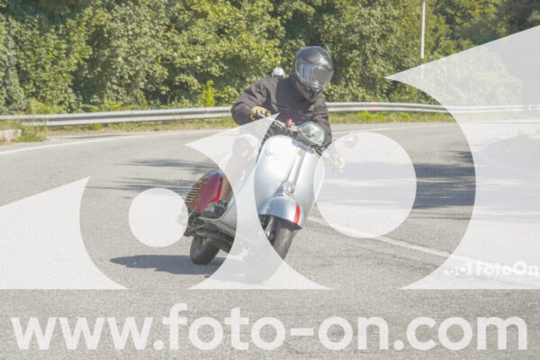 <h1 class="product-title">thumb_FF104343</h1>