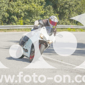 thumb_FF104358